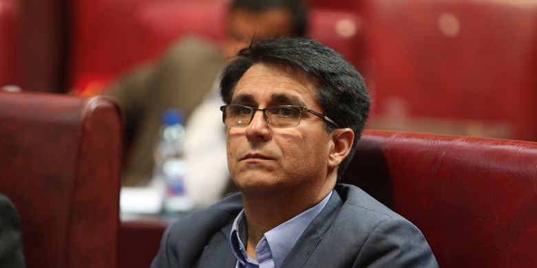 حسین اکبری